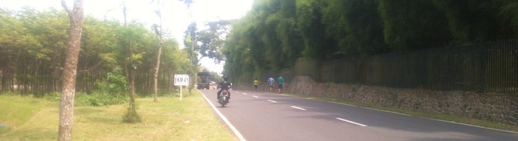 Kilometer terakhir Borobudur marathon jalan kaki